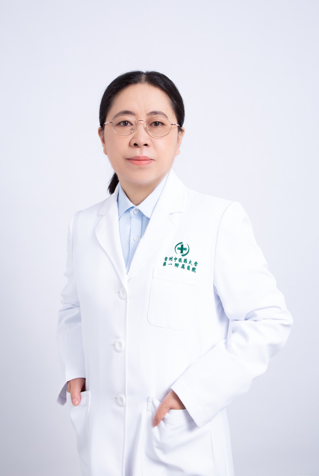 李琼