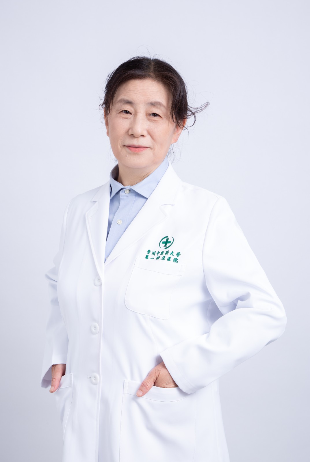 严鲁萍